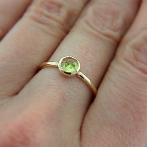 Peridot 14k Rose Gold Ring - MANARI.eu