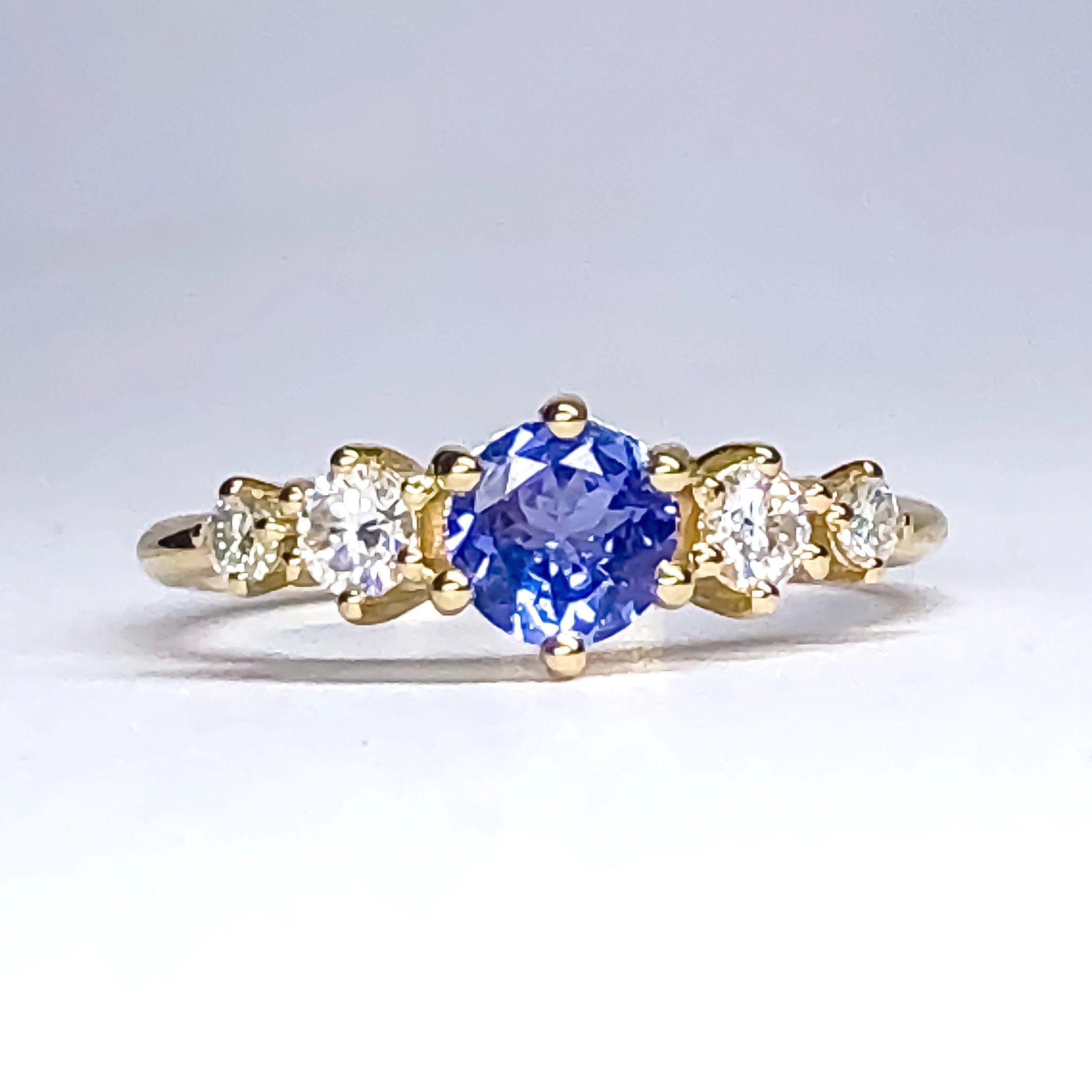 Betty Tanzanite Diamond/Mossanite Ring - MANARI.eu