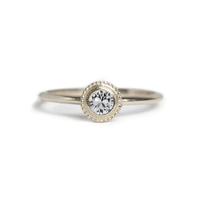 Nadine White Sapphire Ring - MANARI.eu